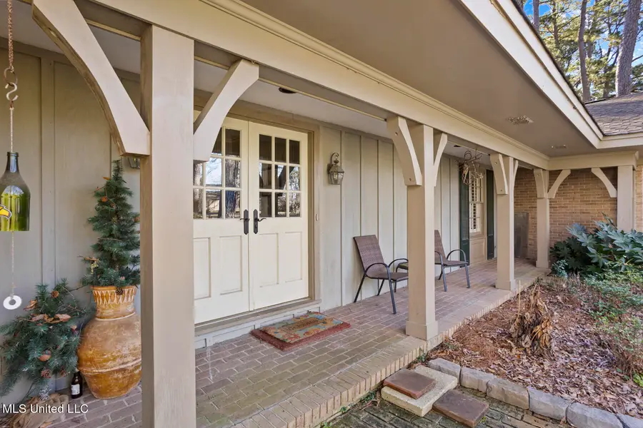 1431 Roxbury Place, Jackson, MS 39211 - #3