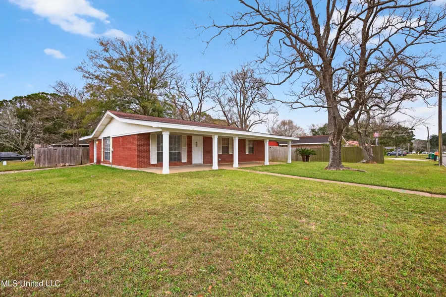 3103 Baltimore Avenue, Pascagoula, MS 39581 - #3
