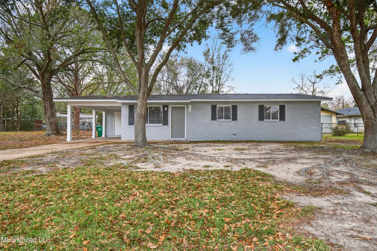 3815 Pineview Drive, Pascagoula, MS 39581 - #1
