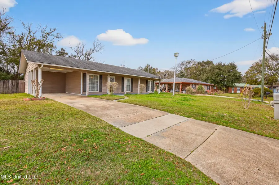 1717 Cherokee Drive, Pascagoula, MS 39581 - #2