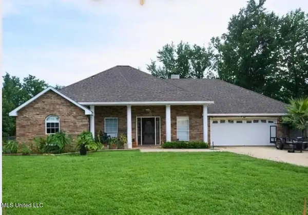 14609 Porteaux Bay Drive, Biloxi, MS 39532