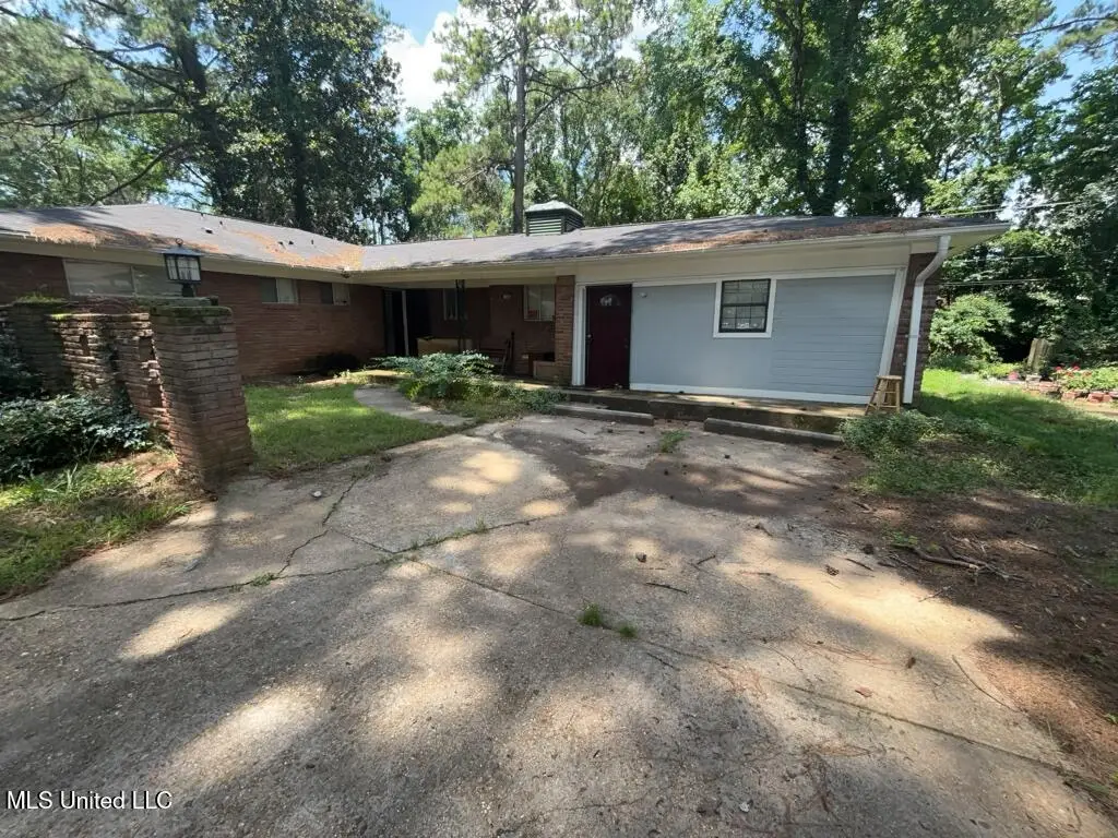 351 Elms Court Circle, Jackson, MS 39204 - #1