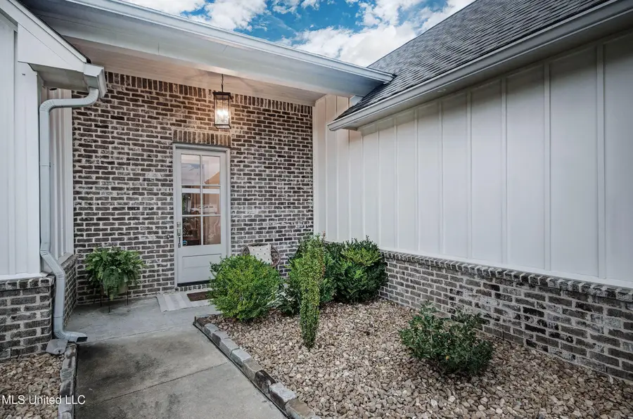 304 Morning Star Cove, Flowood, MS 39232 - Image #2