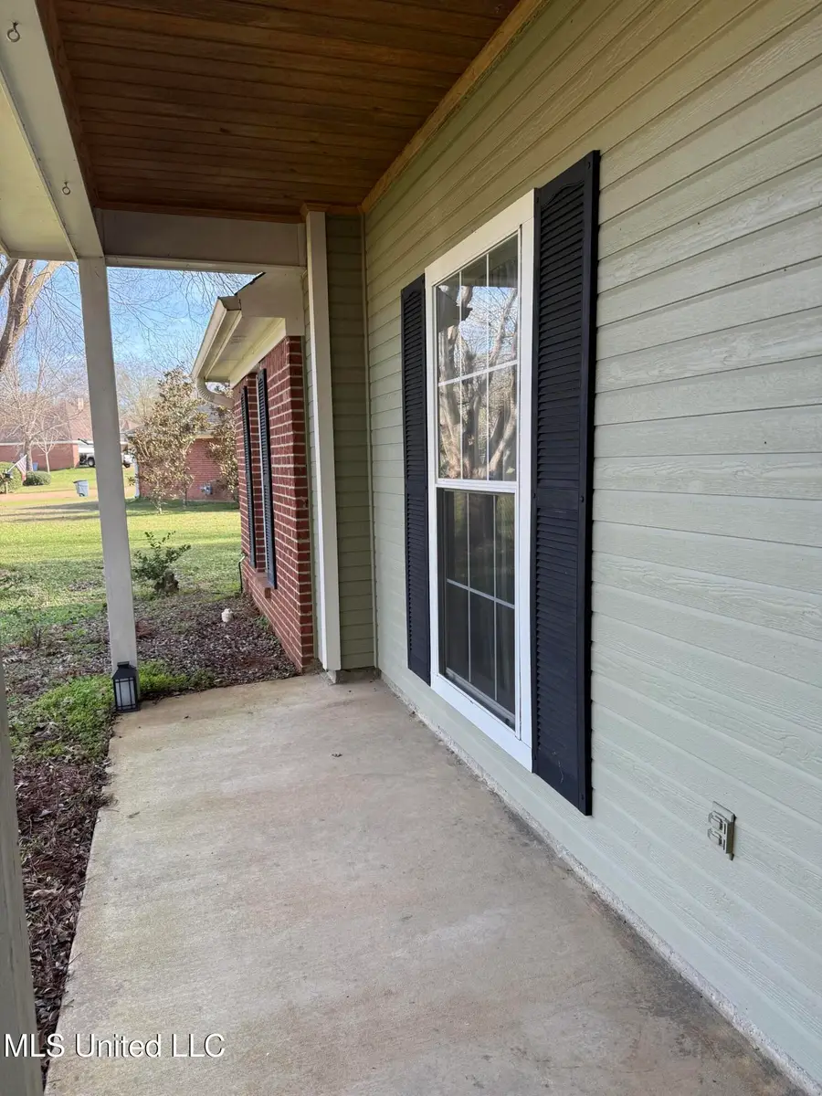 444 Sundance Circle, Richland, MS 39218 - Image #2
