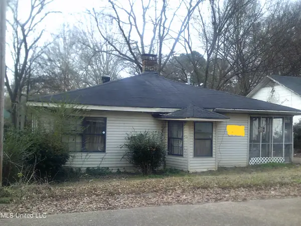 1135 S Mound Street, Grenada, MS 38901