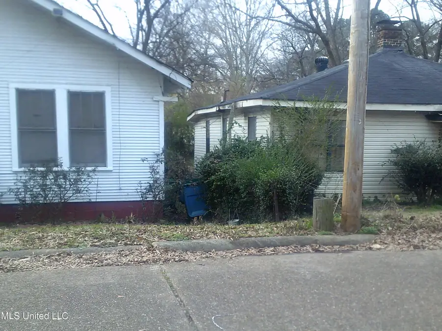 1135 S Mound Street, Grenada, MS 38901 - #2