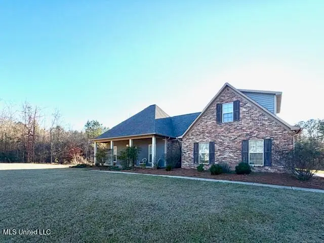 154 Saddle Ridge Drive, Florence, MS 39073 - Image #1