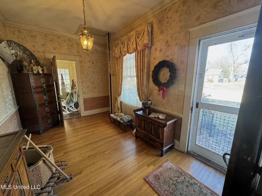 704 Maple Avenue, Clarksdale, MS 38614 - #3