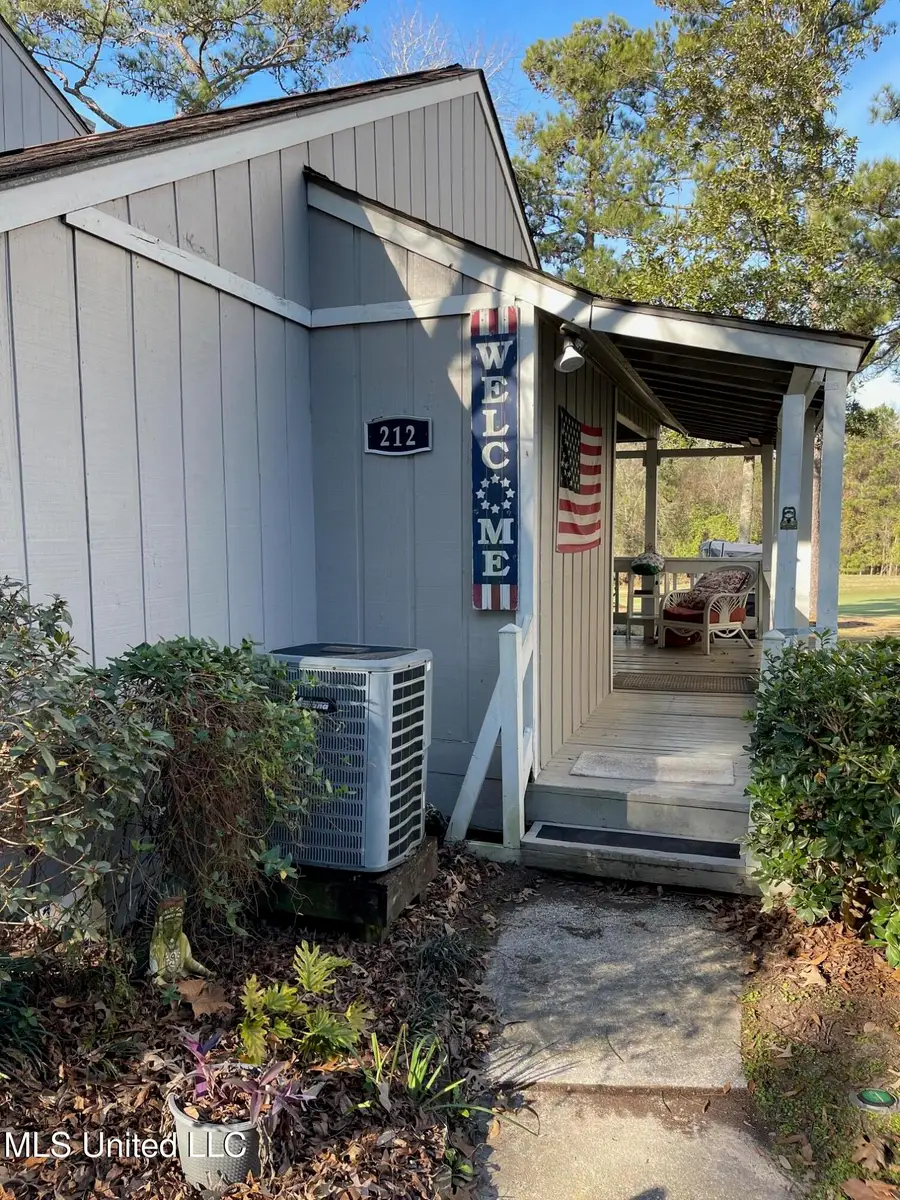 212 Highpoint Drive, Diamondhead, MS 39525 - Image #2