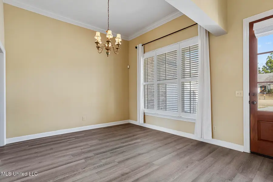 326 Lasalle Court, Flowood, MS 39232 - Image #2