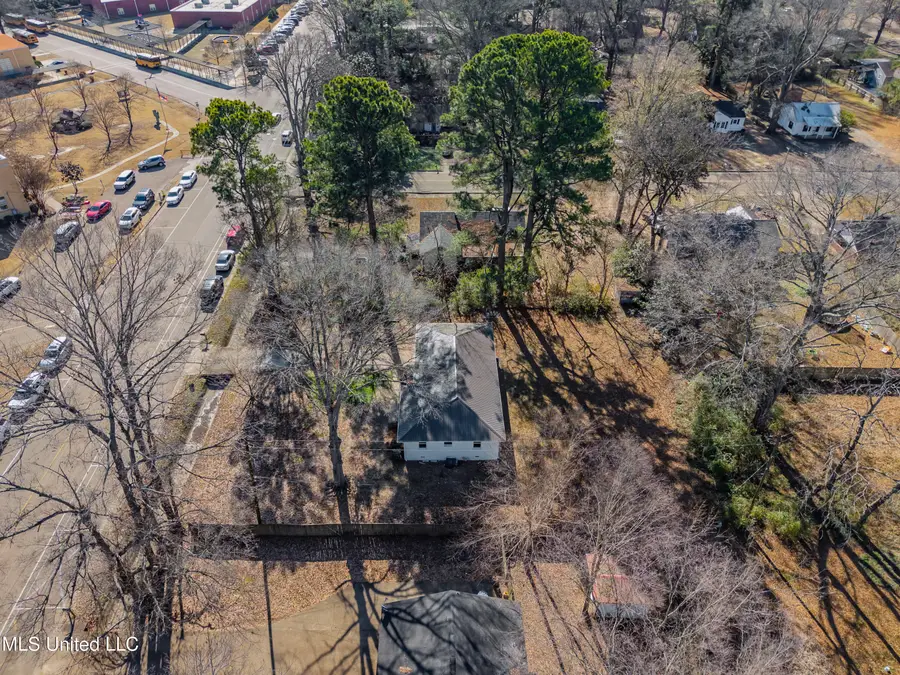 201 College Street, Batesville, MS 38606 - Image #3