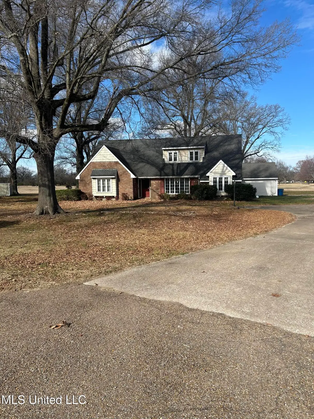 141 Mcguire Cove, Clarksdale, MS 38614 - #1