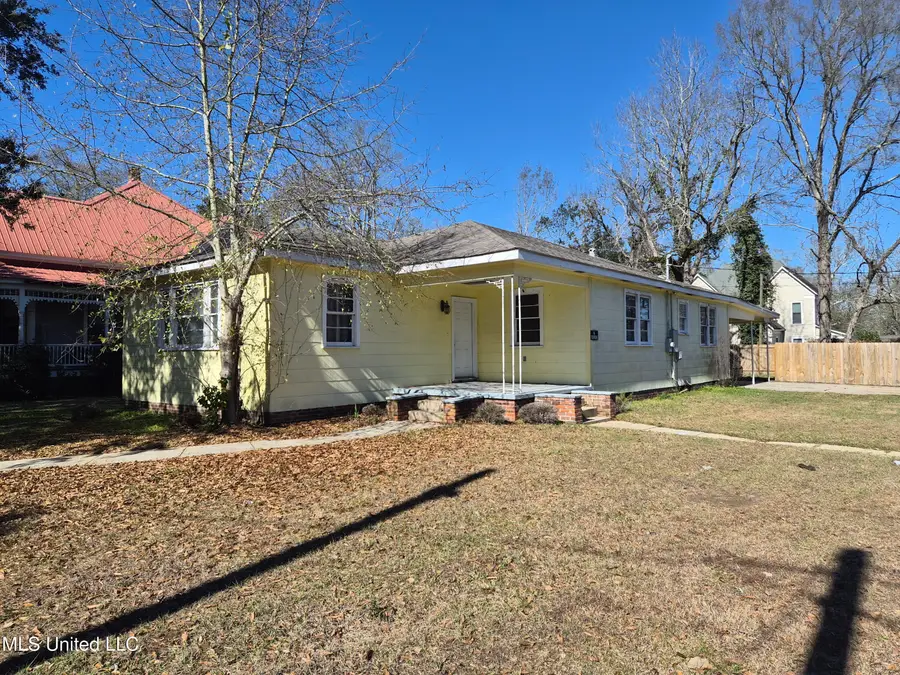 201 Mable Street, Hattiesburg, MS 39401 - #3