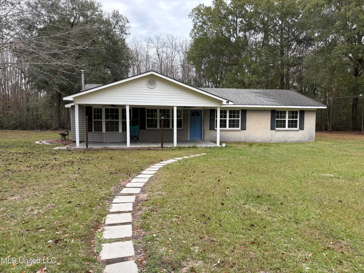 5809 Kings Road, Moss Point, MS 39563 - Image #1