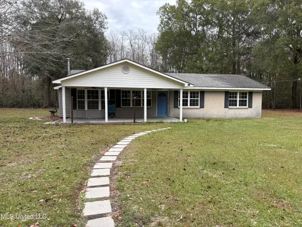 5809 Kings Road, Moss Point, MS 39563