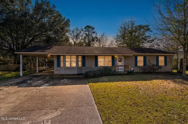 2924 Dantzler Street, Moss Point, MS 39563