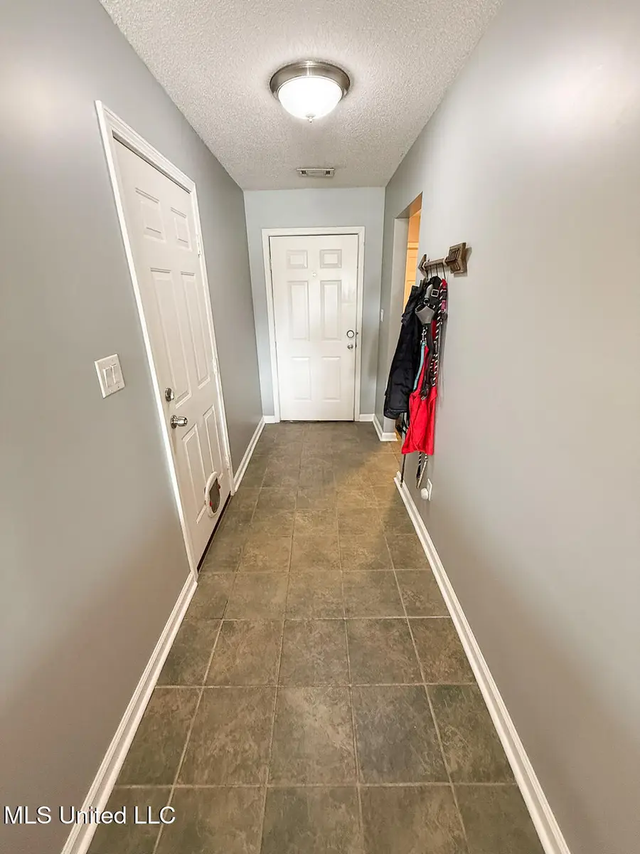 10249 Fox Hunt Drive, Olive Branch, MS 38654 - #3