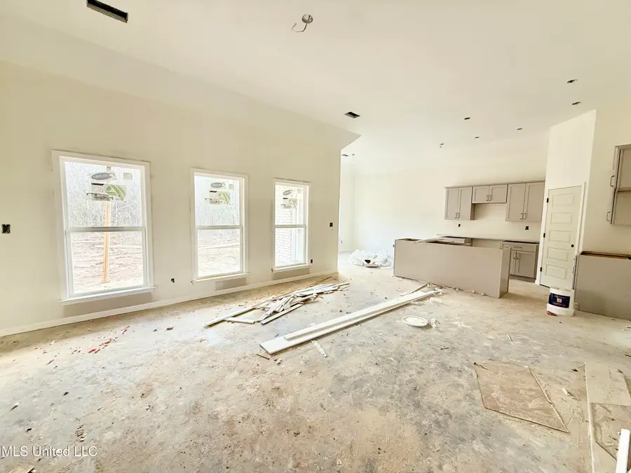 1065 Great Glen Drive, Southaven, MS 38671 - Image #2