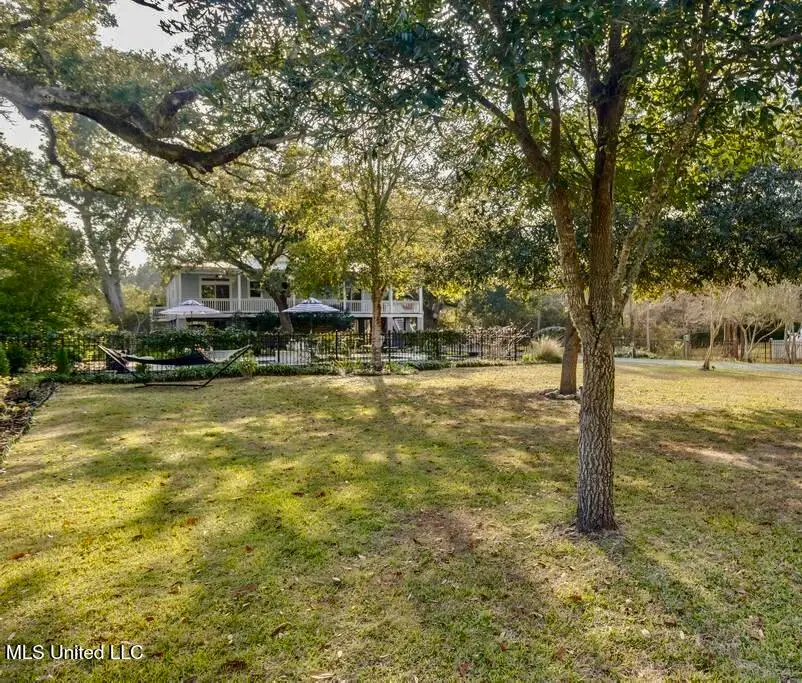 138 Saint Charles Street, Bay Saint Louis, MS 39520 - #2