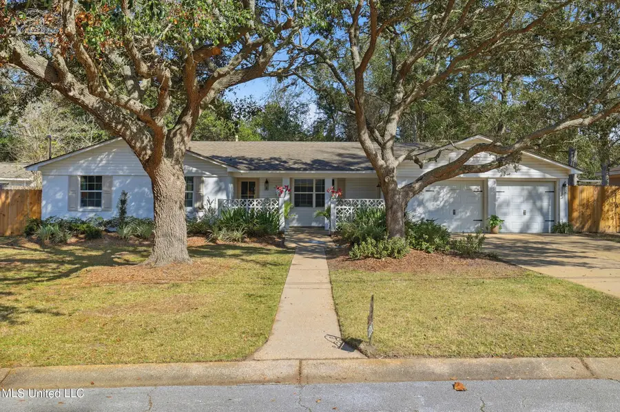 1210 Lancelot Lane, Ocean Springs, MS 39564 - #3