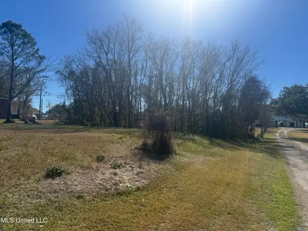 5829 Brittany Avenue, Biloxi, MS 39532