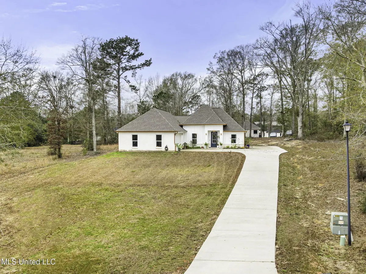 27 Forrest View Drive, Carriere, MS 39426 - Image #1