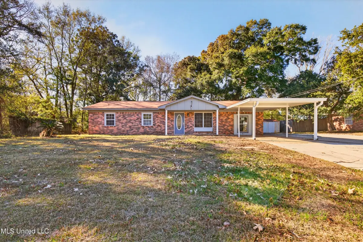 109 Evergreen Drive, Diberville, MS 39540 - Image #1