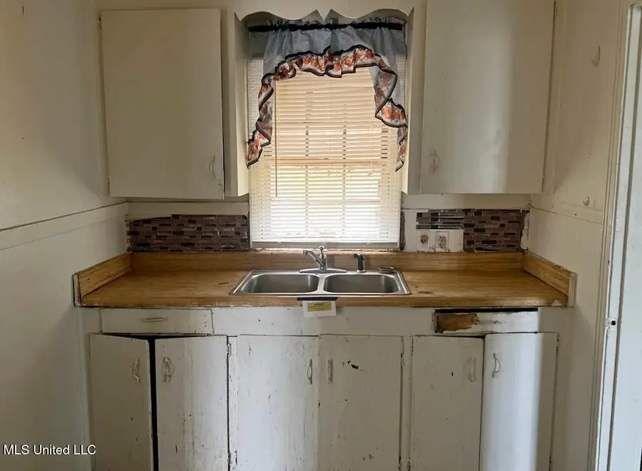 1939 Belvedere Drive, Jackson, MS 39204 - Image #2