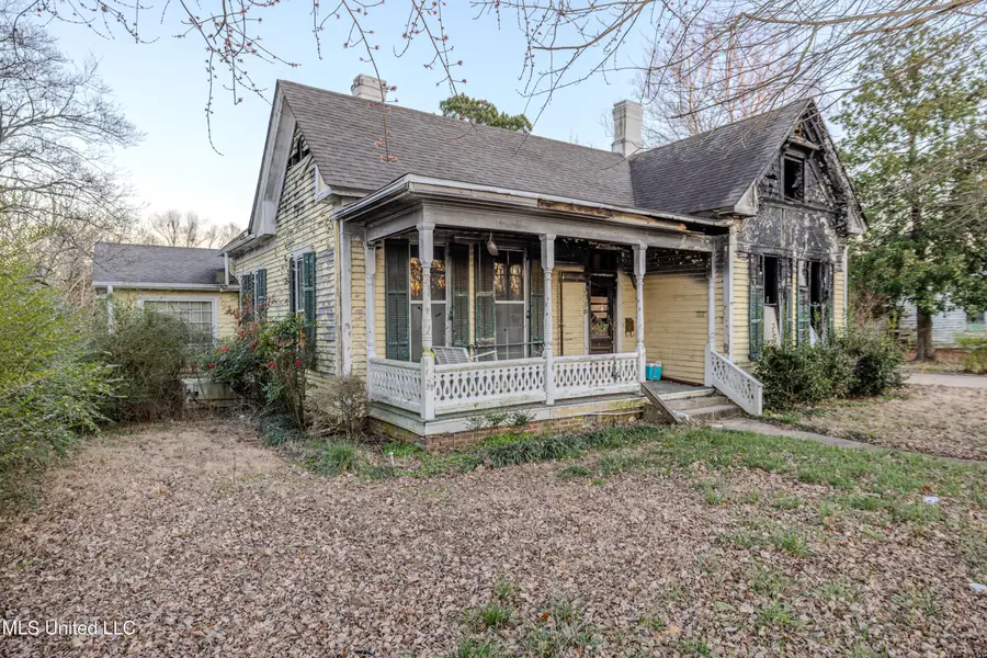 165 S Randolph Street, Holly Springs, MS 38635 - #2