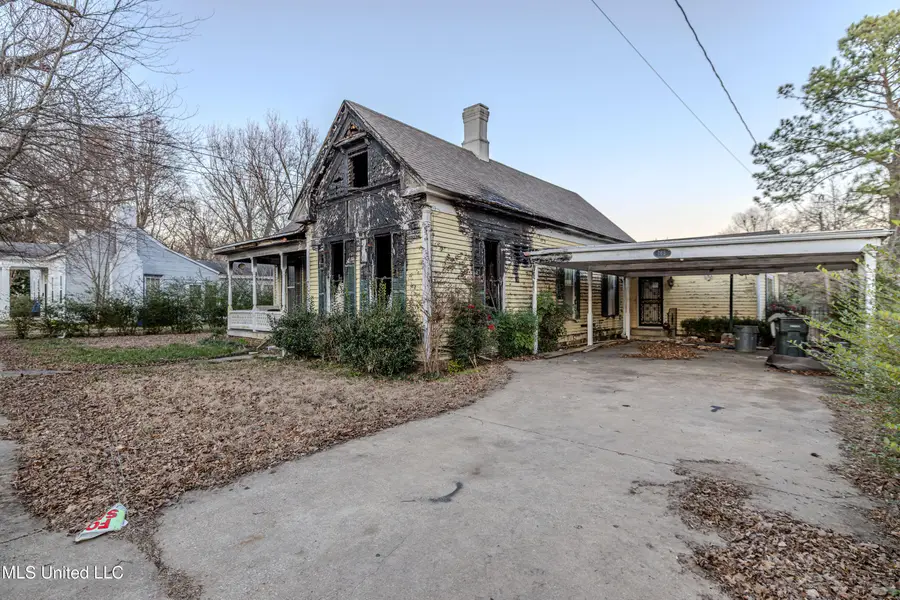 165 S Randolph Street, Holly Springs, MS 38635 - #3