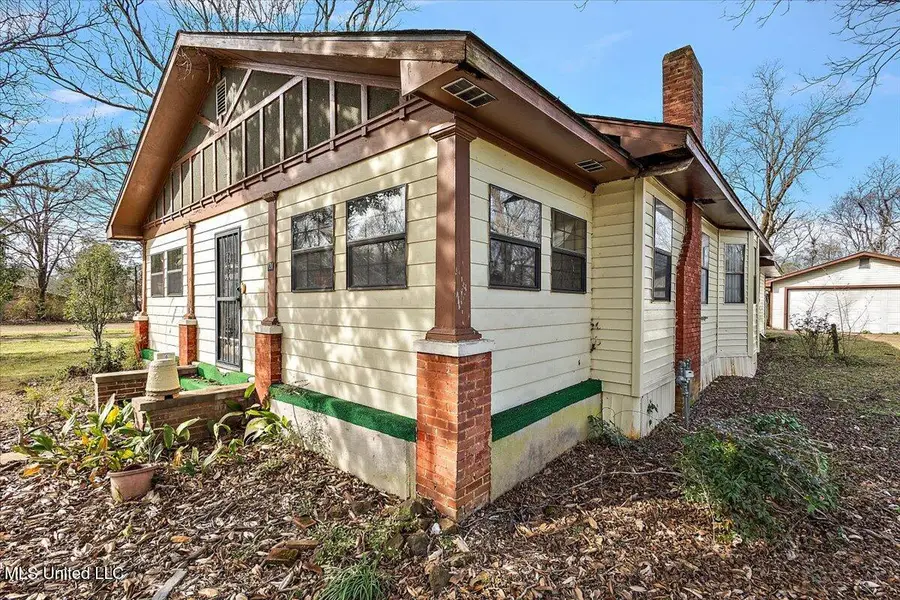 131 E Damascus Street, Hazlehurst, MS 39083 - #2