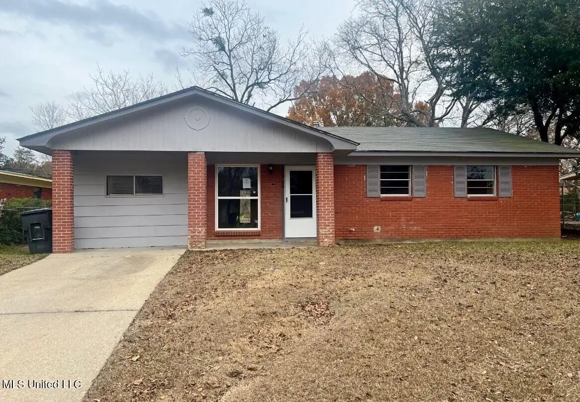 706 Maurice Avenue, Vicksburg, MS 39183 - Image #1