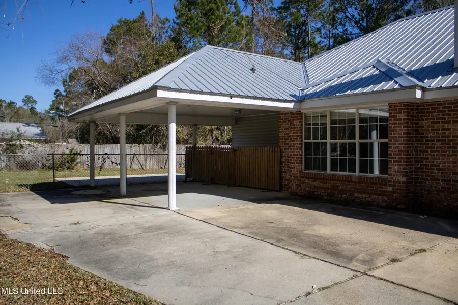 908 Edna Street, Waveland, MS 39576 - #3