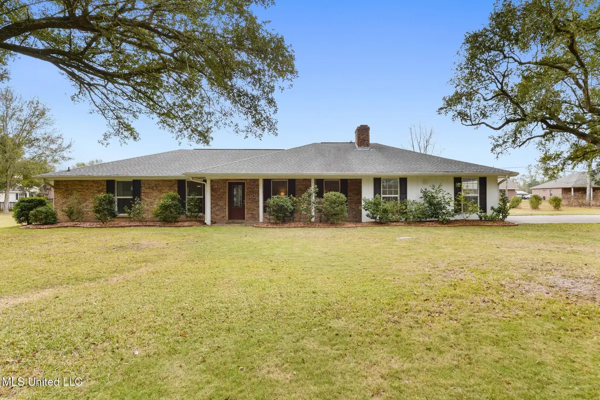 530 Bismark Street, Bay Saint Louis, MS 39520 - Image #1