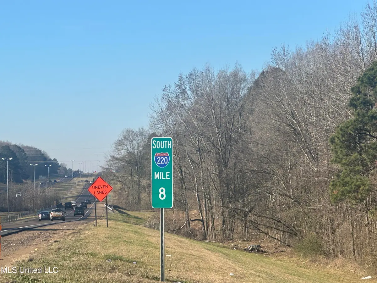 123 N Livingston Road, Jackson, MS 39213 - Image #1