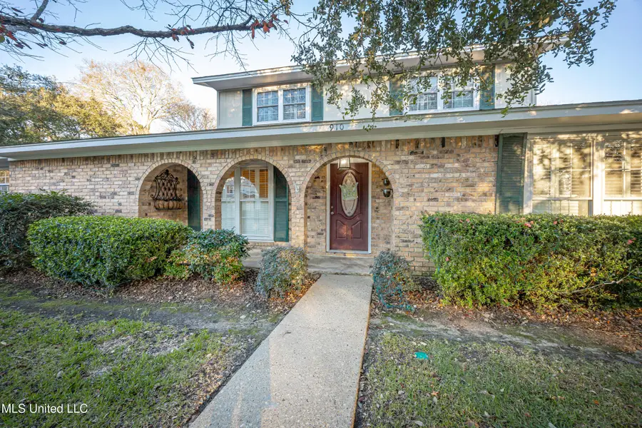 910 Warren Street, Pascagoula, MS 39567 - #3