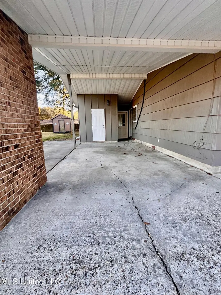 2304 Tucker Avenue, Pascagoula, MS 39567 - #3