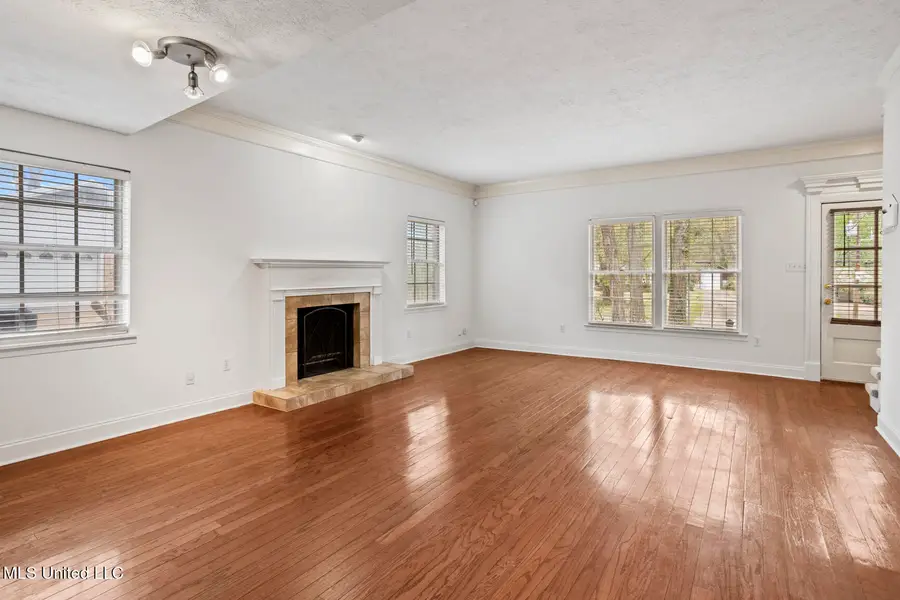 1811 Meadowbrook Road, Jackson, MS 39211 - Image #3