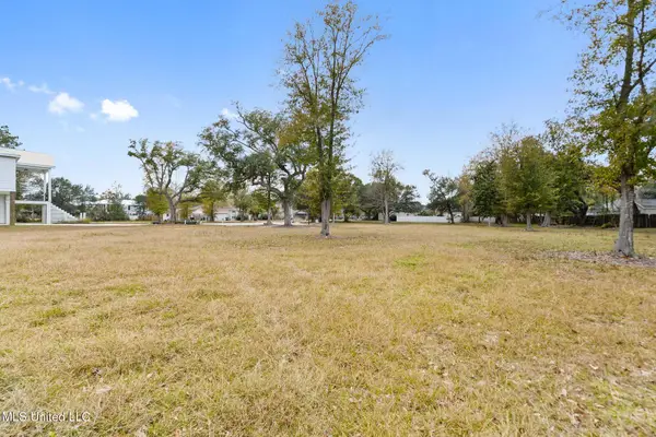 Oaks Boulevard, Bay Saint Louis, MS 39520