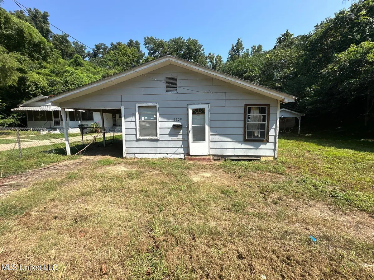 1509 First East Street, Vicksburg, MS 39183 - Image #1