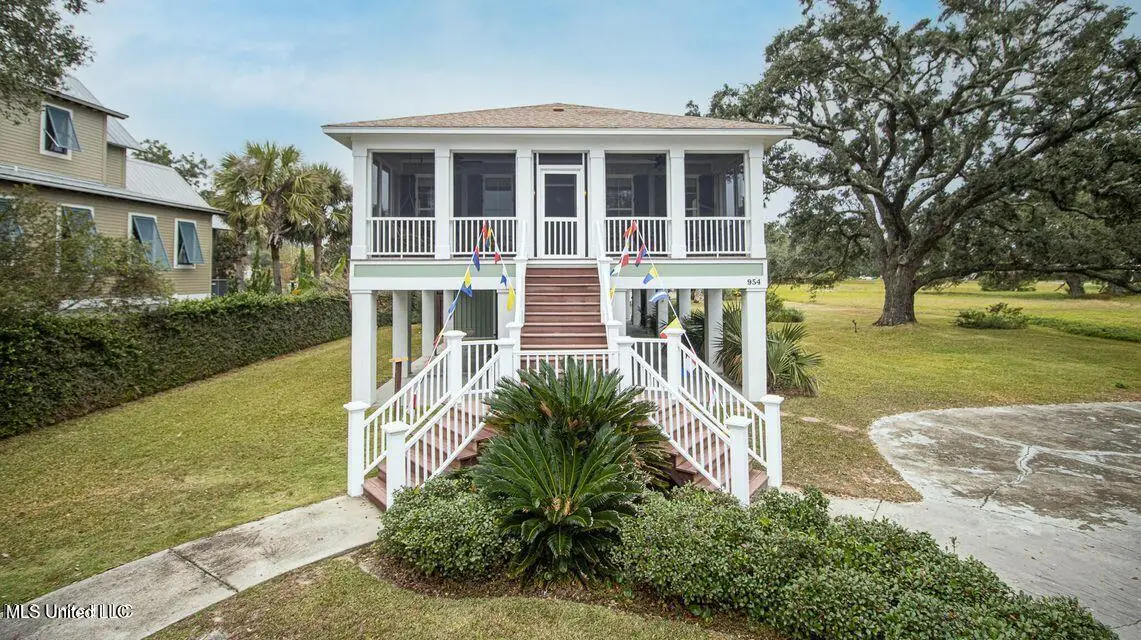 954 E Beach Boulevard, Gulfport, MS 39501 - Image #1