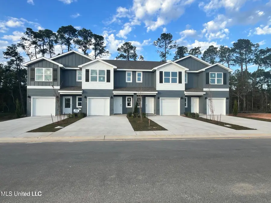 7801 Reagan Court, Ocean Springs, MS 39564 - #2