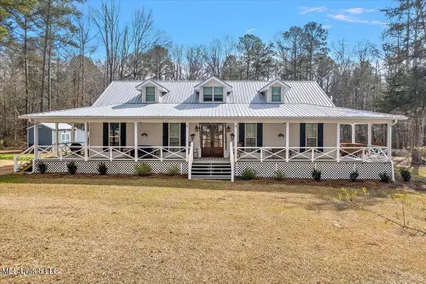 128 Oak Tree Lane, Brandon, MS 39042