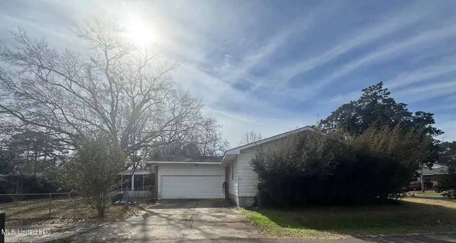 3726 Westchester Drive, Jackson, MS 39213 - #2