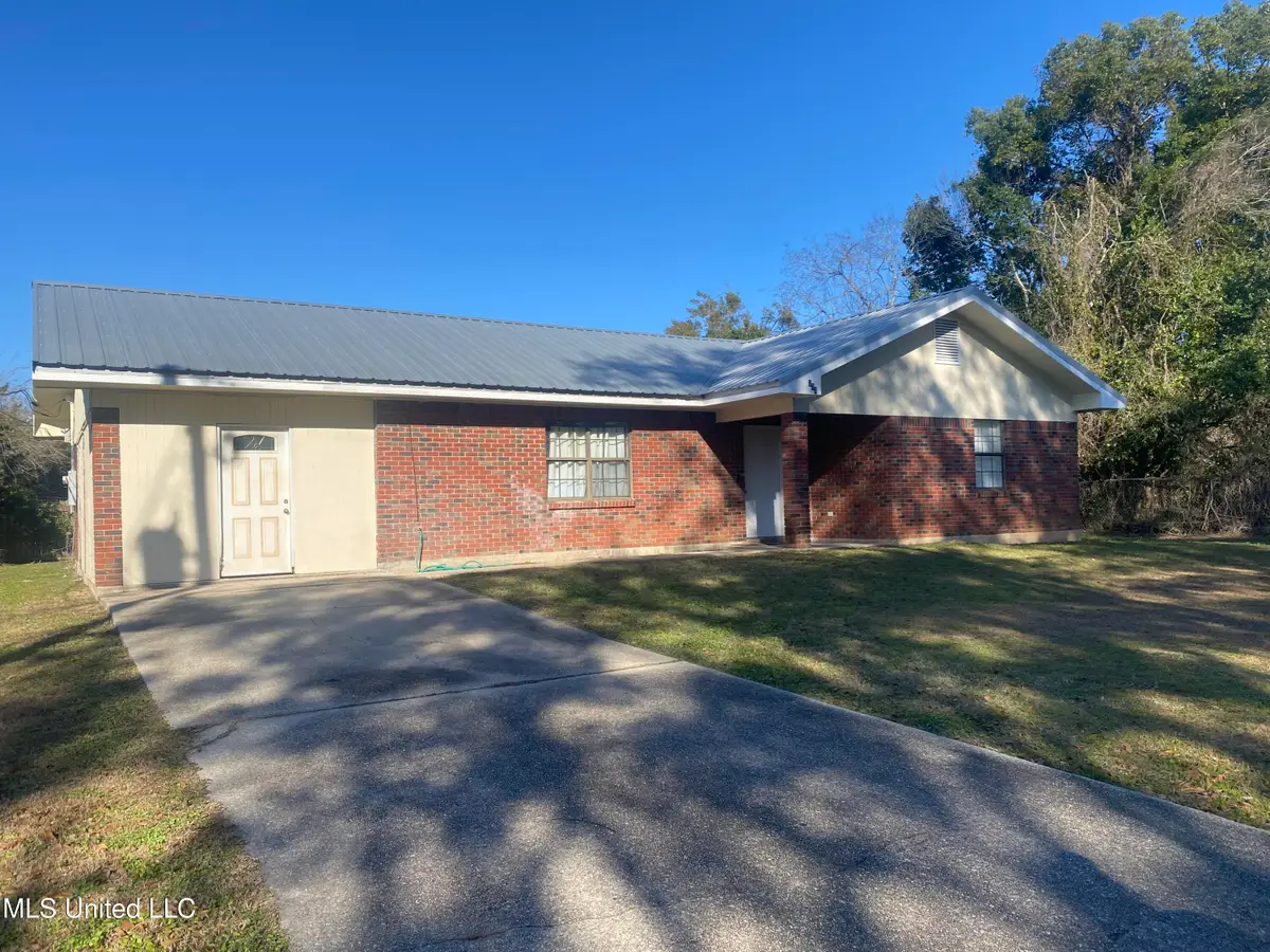 337 Saint George Street, Bay Saint Louis, MS 39520 - #1