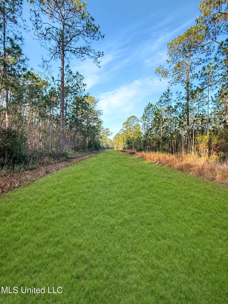 000 Juniper/kingswood, Bay Saint Louis, MS 39525 - #2