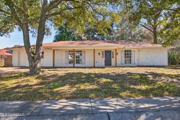 3306 Nottingham Road, Ocean Springs, MS 39564