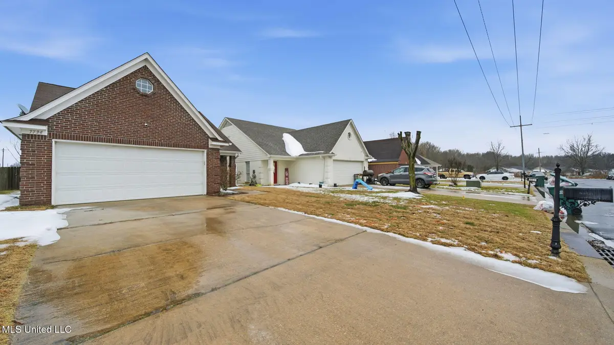 7734 S Chesterfield Drive, Southaven, MS 38671 - #1