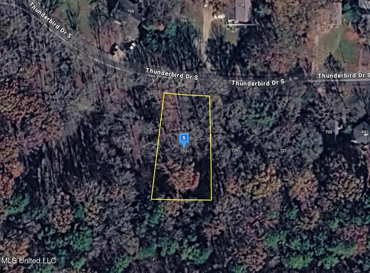 753 S Thunderbird Drive, Hernando, MS 38632 - #1