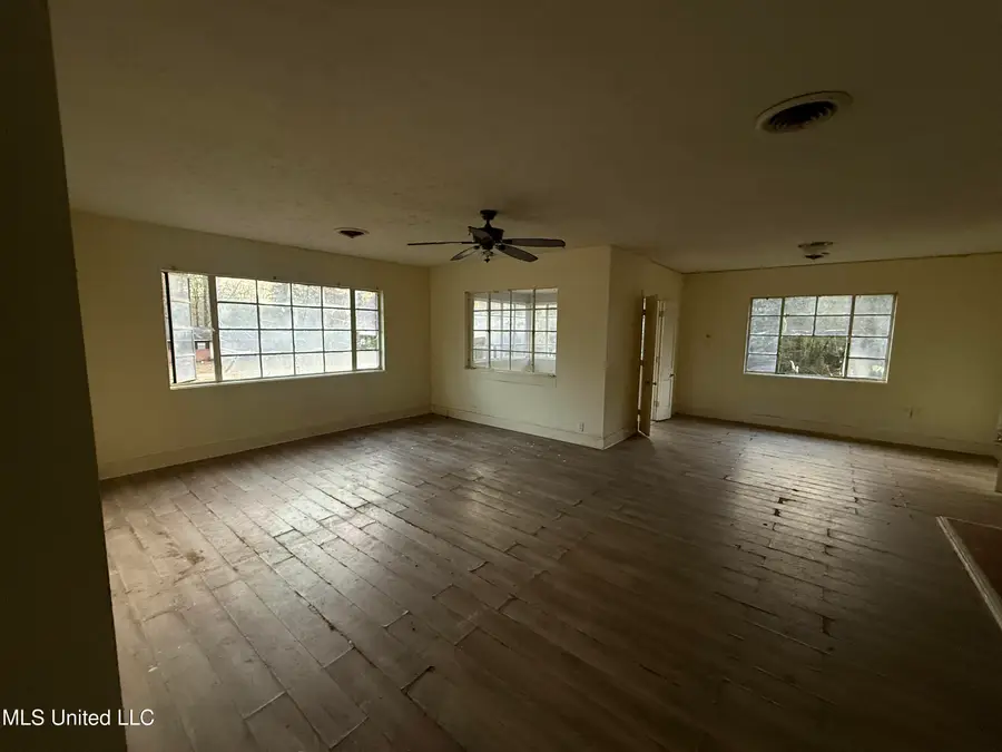 230 N Sunset Terrace, Jackson, MS 39212 - #2